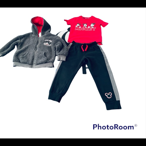 Disney Other - Disney juniors outfit set